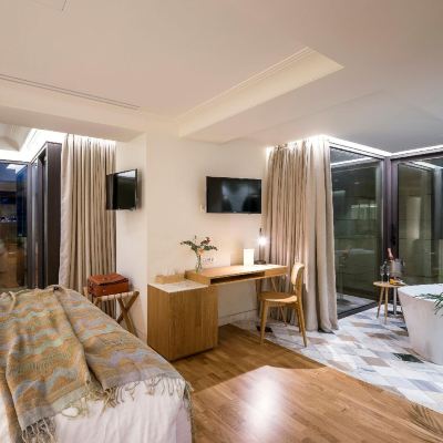 Superior Deluxe Suite Niche Hotel Athens Promo Code
