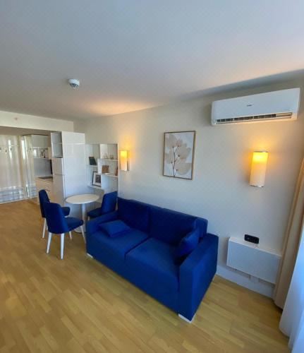 高级一卧室带阳台公寓