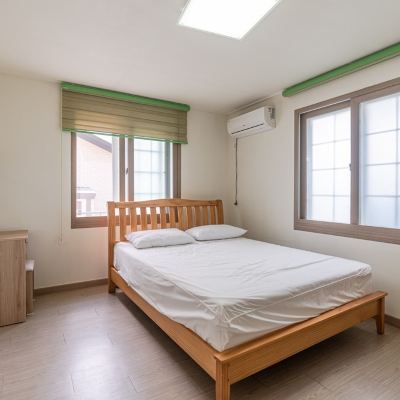 Room 102 (Bookings Are Possible From Two Nights Onwards) Jeju Albam Oreum House Pension 쿠폰