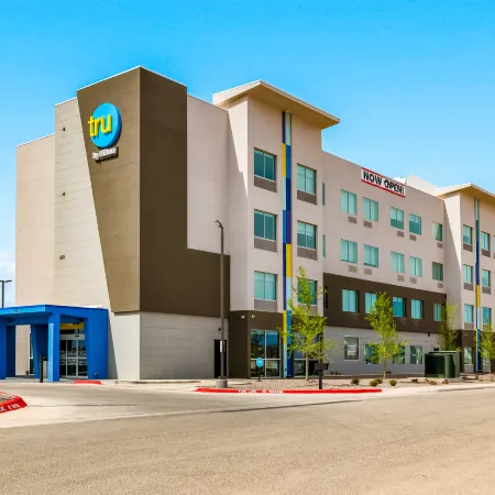 Tru by Hilton Midland