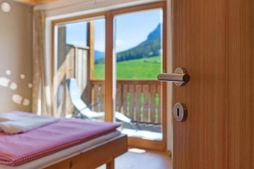 高级一卧室带阳台公寓