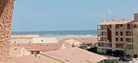 4-person air-conditioned apartment with direct beach access