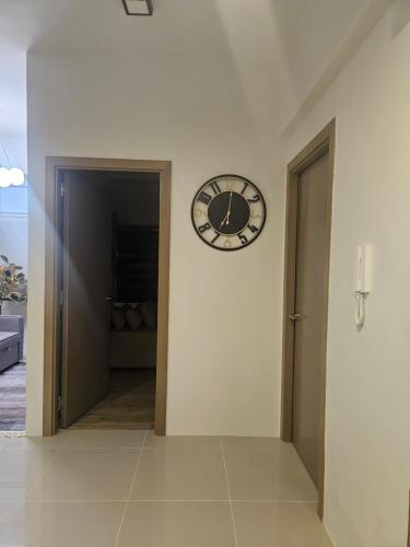 带阳台和露台的双卧室公寓