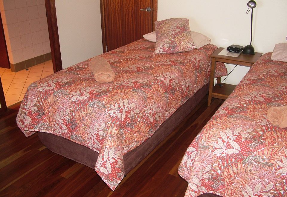 特大床和上下铺双床房