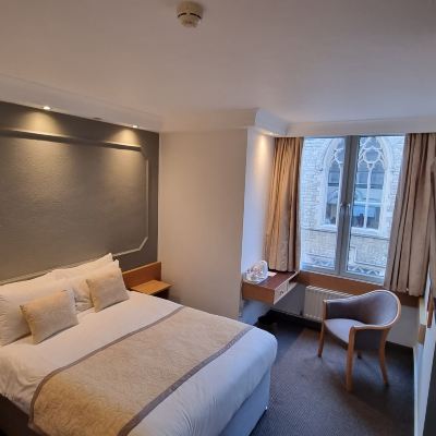 標準基礎雙人床房 Lancaster Hall Hotel優惠