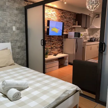 1 Bedroom Deluxe Condo at Apartelle d' Oasis