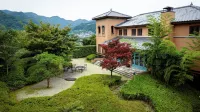 Hamilton Ureshino Hotels in 