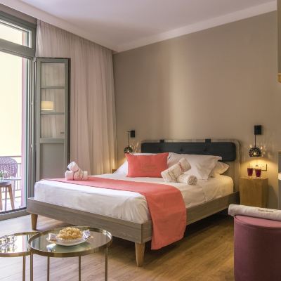Deluxe Quadruple Room, 1 Queen Bed, Balcony Viaggio Elegant Rooms Promo Code