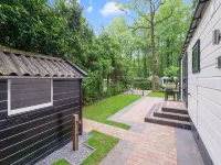 Chalet in the Woods with Pool Hotel di 