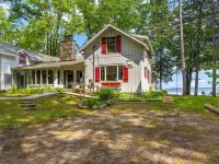 Higgins Lake - One Of A Kind Lakefront Lodge! Hoteles en Municipio de Gerrish