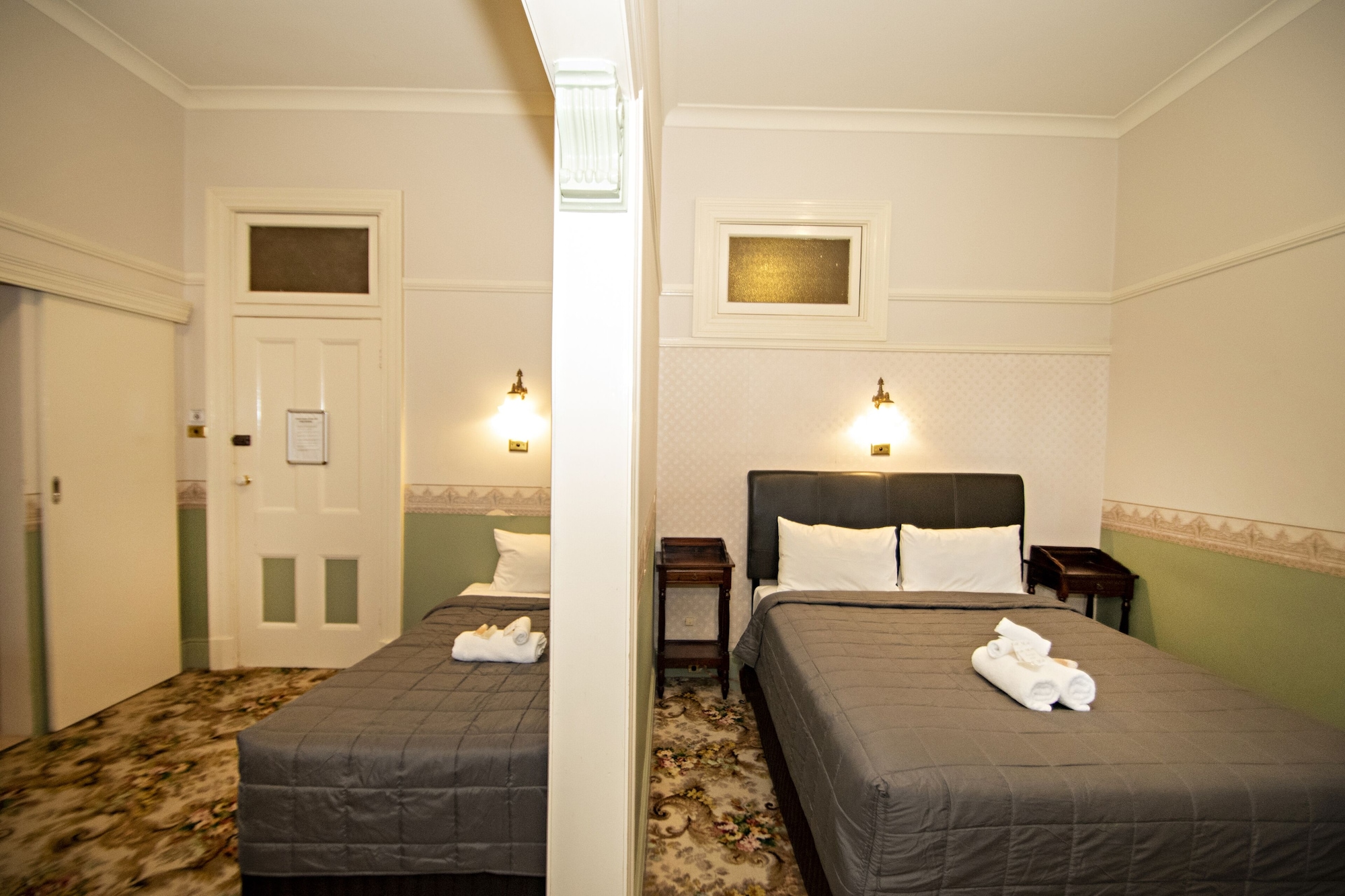 Hydro HotelStandard Twin Room With Balcony-Non-Smoking