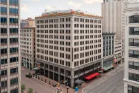 InterContinental Hotels INDIANAPOLIS by IHG Hotele w: 