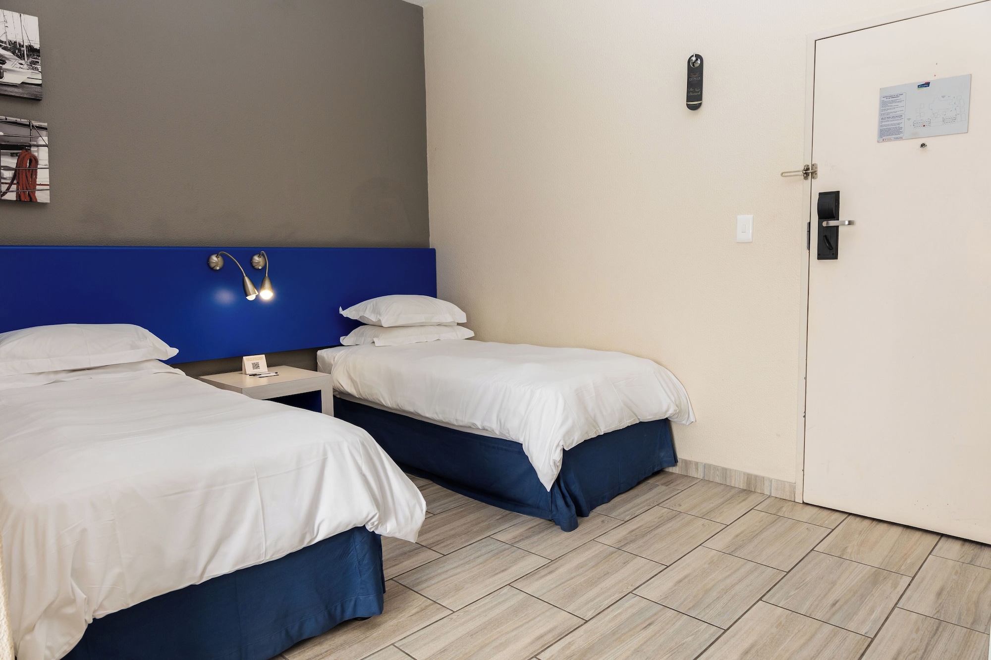 高级房， 2 张单人床