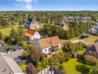 "Marijanne" - 500m from the Sea Hotels in Bindslev