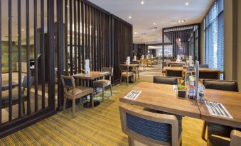 Cleyro Serviced Apartments - Finzels Reach - Housity