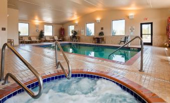 Best Western Golden Prairie Inn  Suites