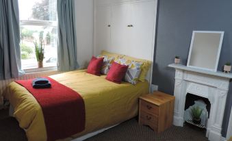 Stunning 5-Bedroom House for Unforgettable Getaway