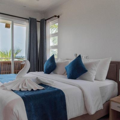 Deluxe Room, 1 Queen Bed, Sea View Reef Edge Thulusdhoo Promo Code