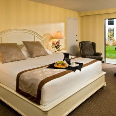 Standard King Room Cape Codder Resort and Spa Promo Code