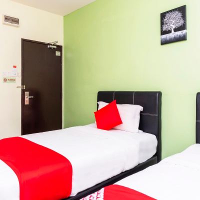 Bilik Kembar Mewah Kupon OYO 756 Muar City Hotel