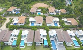 Phu Montra Villa with Ocean View
