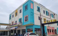 Slara Hostel Syariah 1 Hotels in 