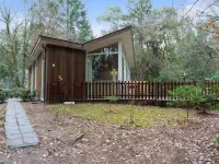 Forest House in Norg with Private Sauna Hotel di 
