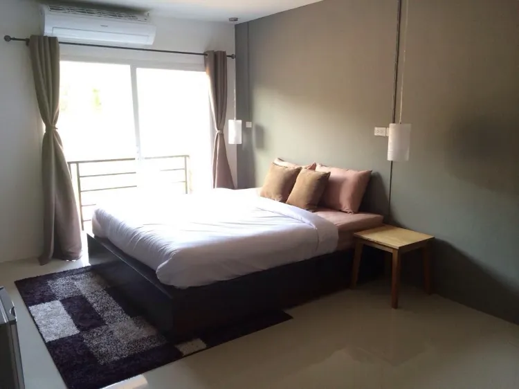 ห้องเตียงคิงไซส์ พร้อมระเบียง