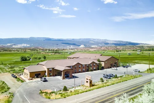 Red Sands Hotel