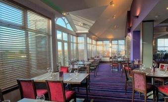 Horizon Hotel - Housity