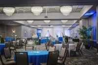The Madison Concourse Hotel