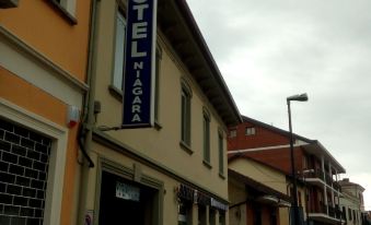 Hotel Niagara - Housity