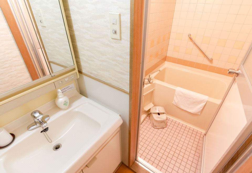 陣町飯店塔-日式房