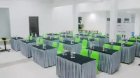 龍目島菲茲飯店