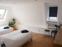 Canal house top floor in historic center Gouda 고우타 호텔
