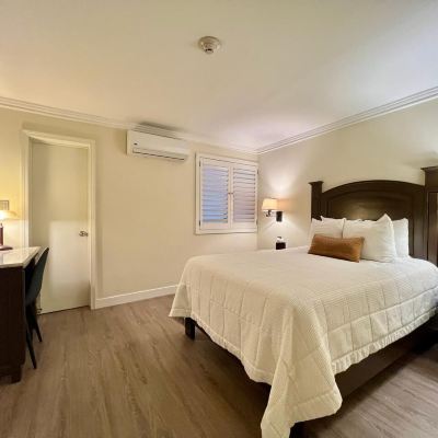 Single Room with Double Bed Hotel Caesar's Promo Code