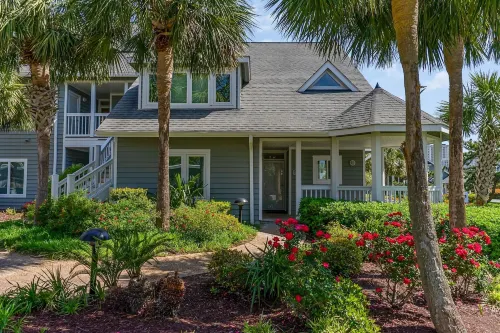 Gorgeous and Spacious 4 Bedroom Villa - 8D Windermere by the Sea Villa