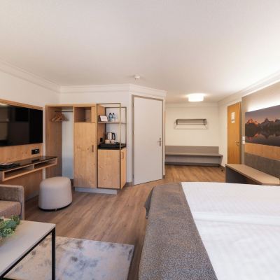 Standard Quadruple Room-Non-Smoking Grindelwalderhof Promo Code