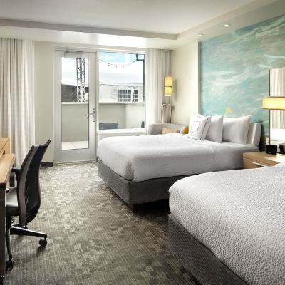 庭院景觀豪華兩張大床房帶露台 伊利湖灣萬怡酒店優惠