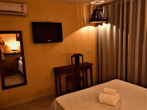 带阳台并享有部分海景的双人间