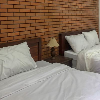 Family Room Roemah Beong Syariah at Desa Wisata Kembanglimus Promo Code