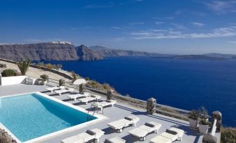 Oia Suites