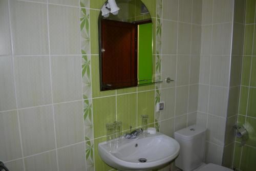 带阳台的三人房