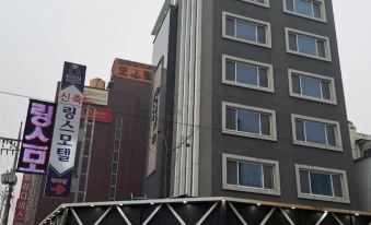 Rings Motel - Housity