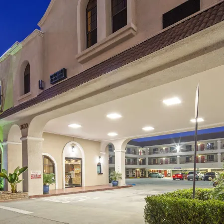 Best Western Pasadena Royale Inn Suites Отели в г. Пасадина