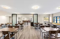 Days Inn & Suites by Wyndham Mesa Near Phoenix