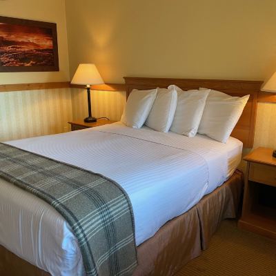 European Ada Queen Cousin's Country Inn Promo Code