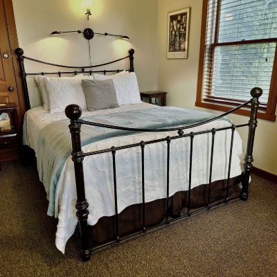 Single Room, 1 Queen Bed, Garden View The Heron Inn & Day Spa Promo Code
