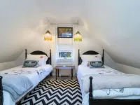 Cozy private apartment in a historic Victorian house close to downtown Hotels in Walla Walla
