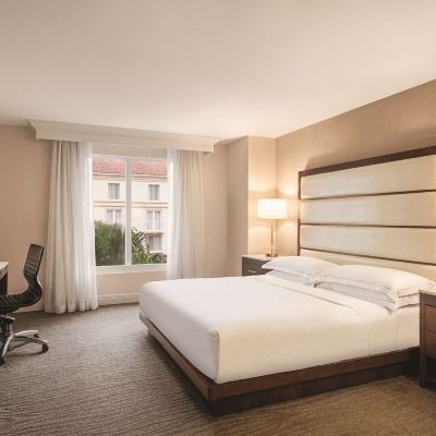 Mobility Hearing Accessible One-Bedroom King Suite with Roll - In Shower Hilton Naples Promo Code